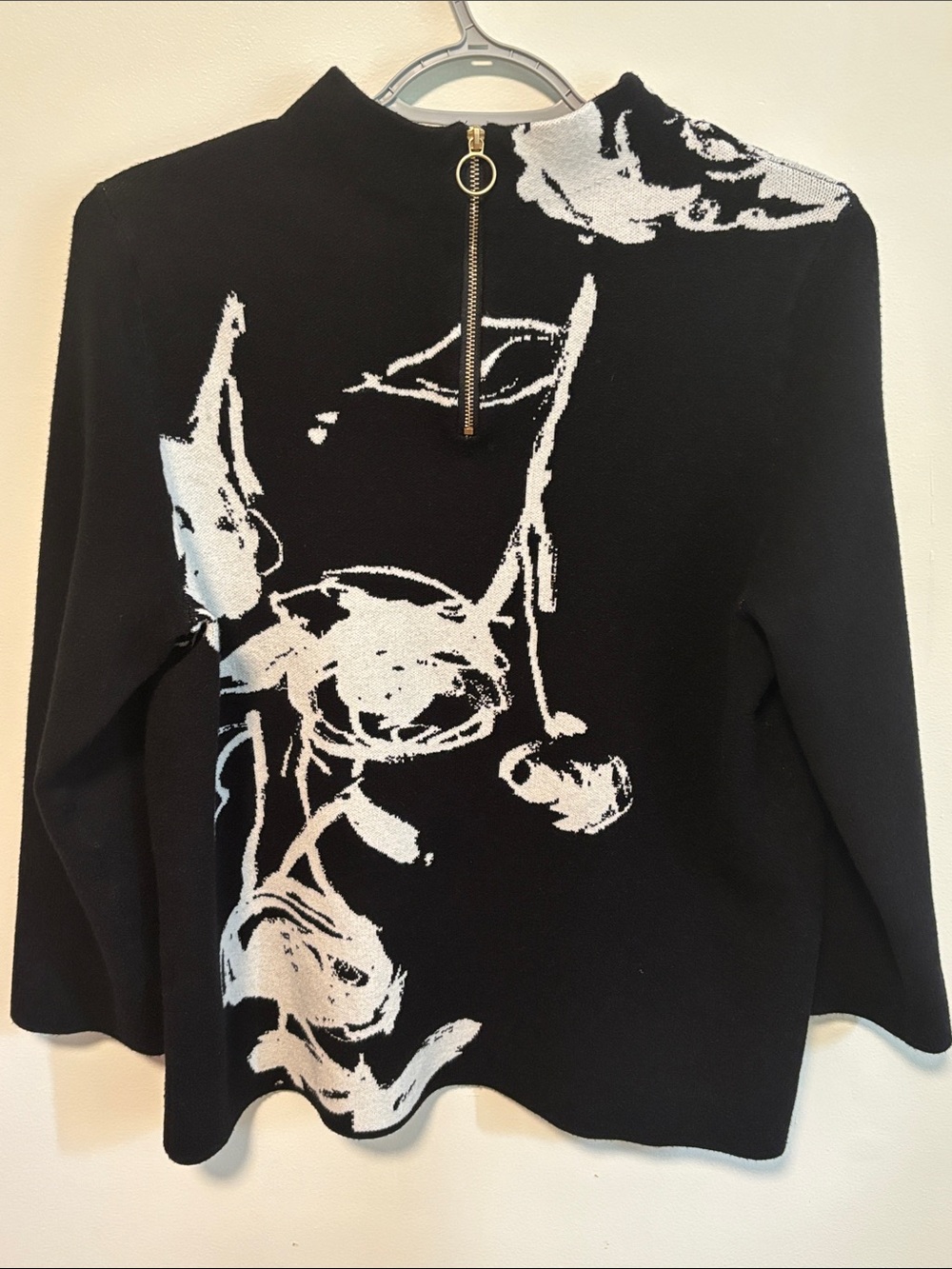 Chico's Black & White Floral Mock Neck Sweater - Picture 6 of 7